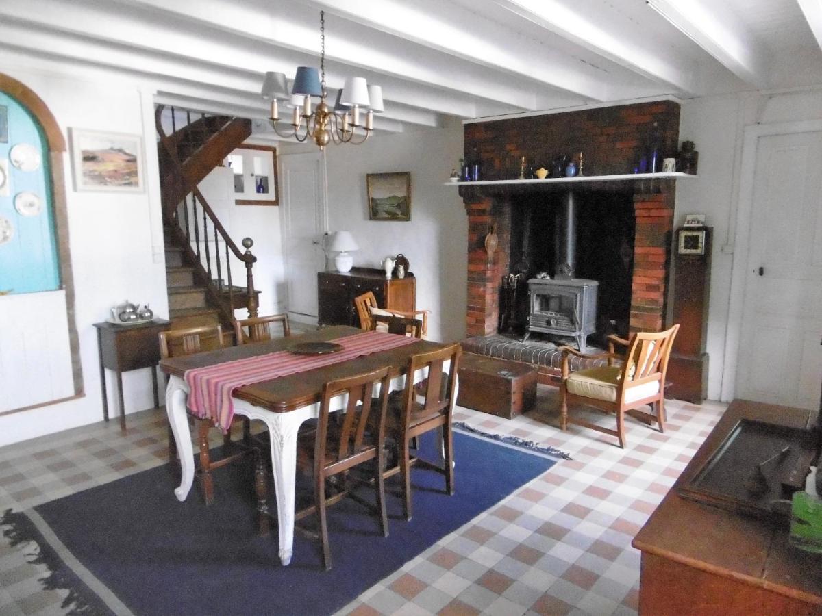 La Bicyclette Bleue Bed & Breakfast Montpinchon ภายนอก รูปภาพ