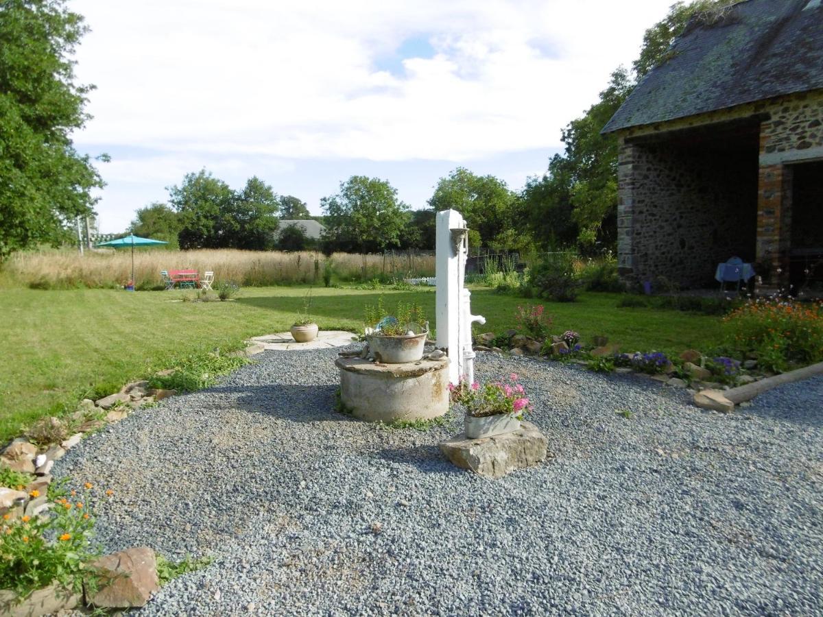 La Bicyclette Bleue Bed & Breakfast Montpinchon ภายนอก รูปภาพ