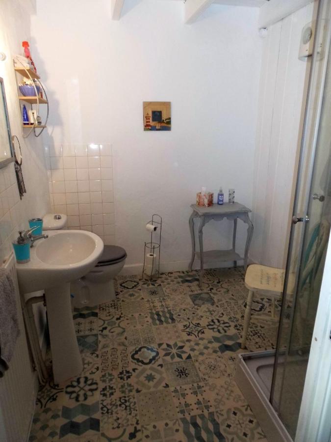 La Bicyclette Bleue Bed & Breakfast Montpinchon ภายนอก รูปภาพ
