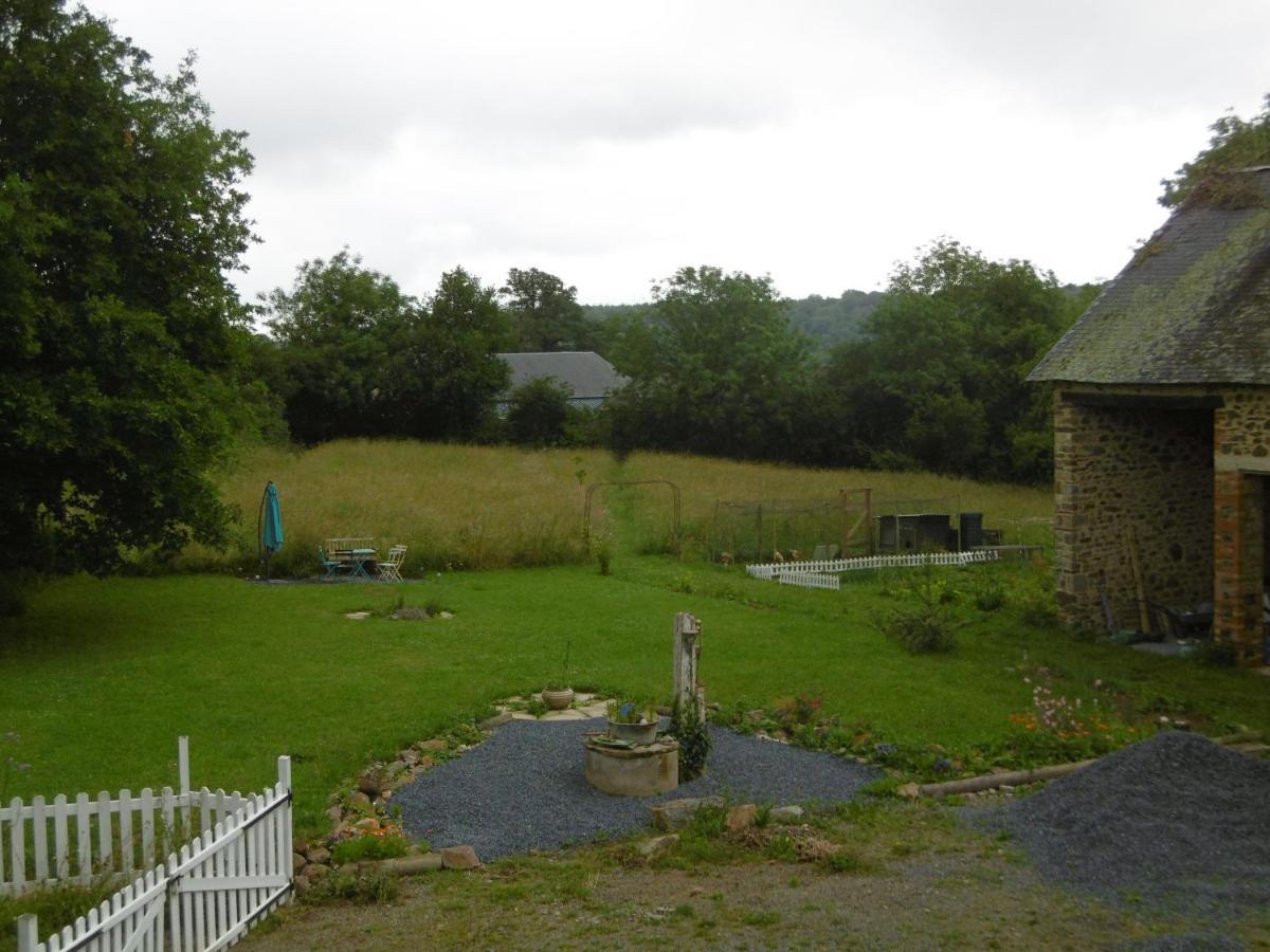 La Bicyclette Bleue Bed & Breakfast Montpinchon ภายนอก รูปภาพ