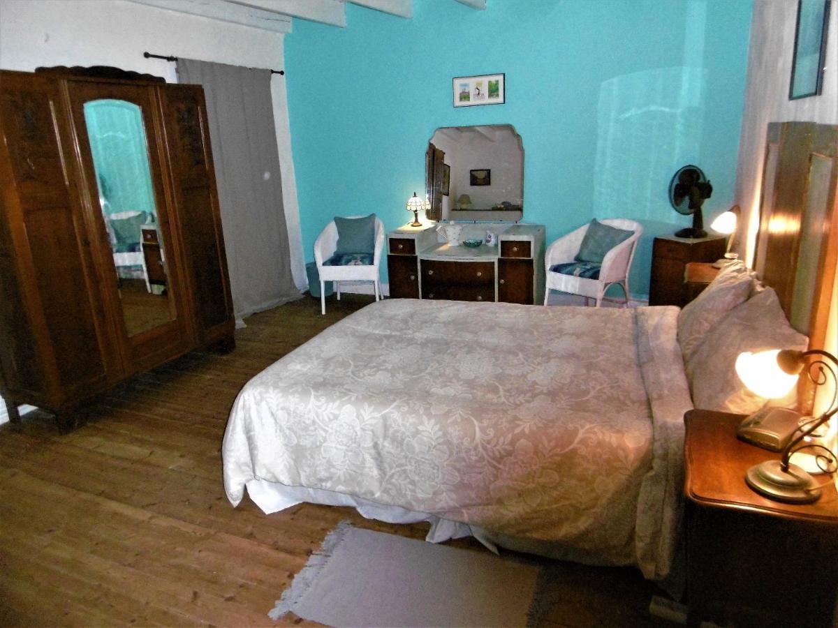 La Bicyclette Bleue Bed & Breakfast Montpinchon ภายนอก รูปภาพ