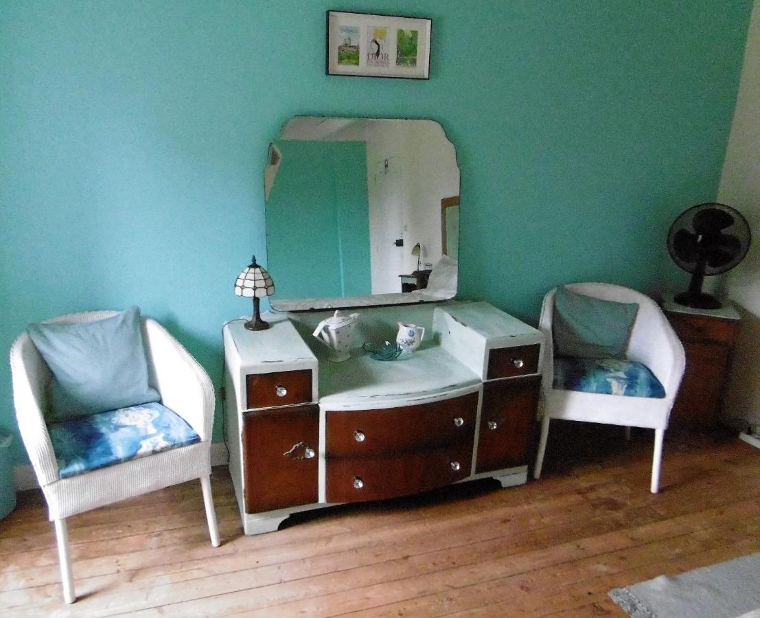 La Bicyclette Bleue Bed & Breakfast Montpinchon ภายนอก รูปภาพ