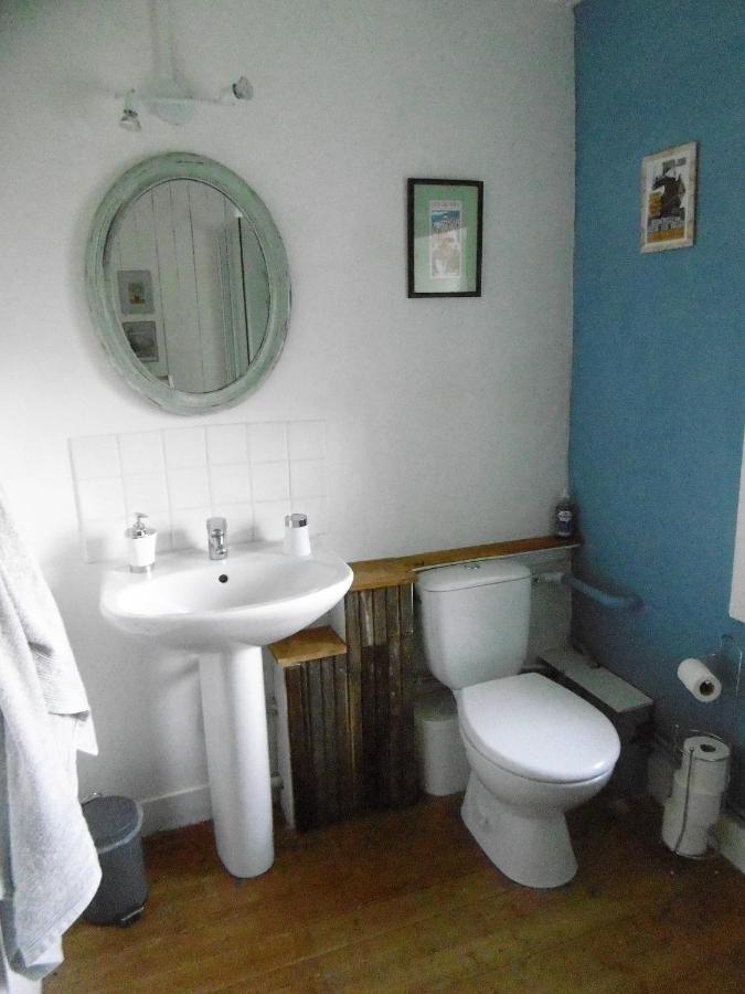 La Bicyclette Bleue Bed & Breakfast Montpinchon ภายนอก รูปภาพ